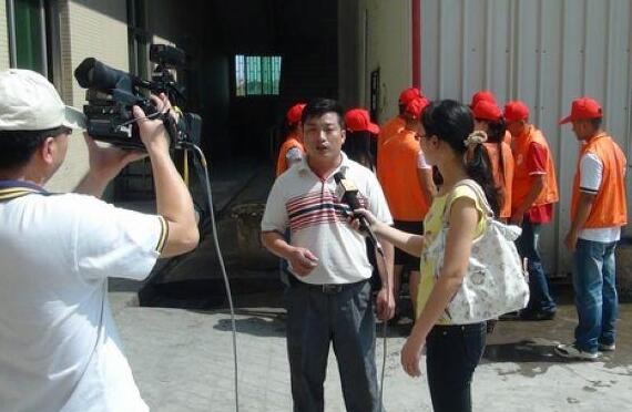 “性能强，续航长，换电超快，电动车选全新蔚来ES8不纠结”