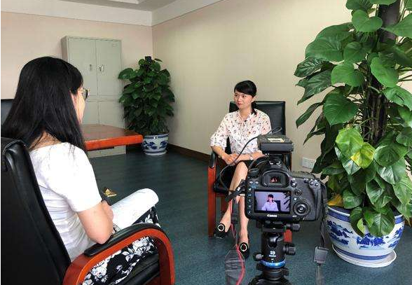 “不论前浪后浪唯有乘风破浪，蔚来4月环比增长106%加速前行”